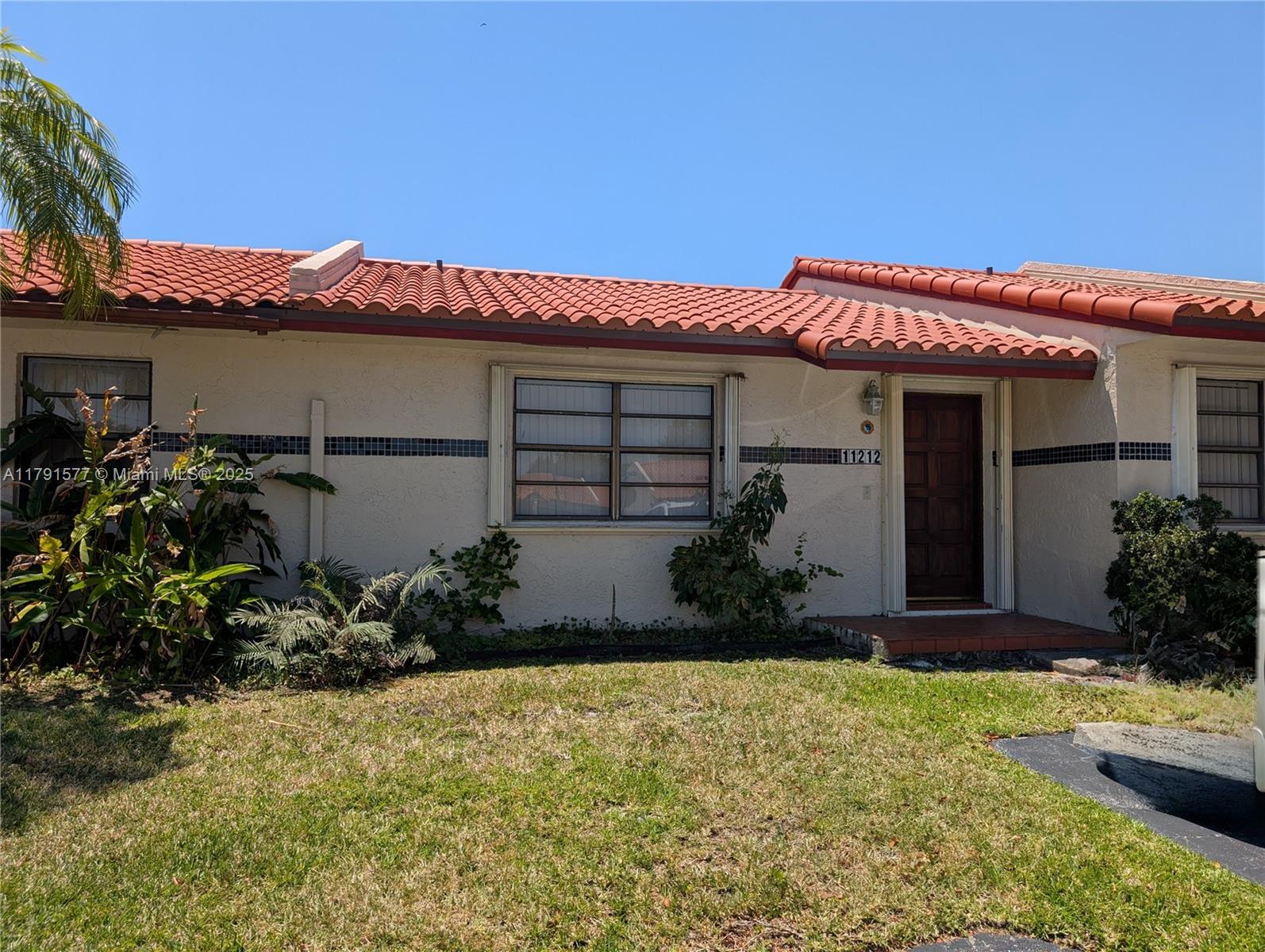 11212 SW 58th Cir