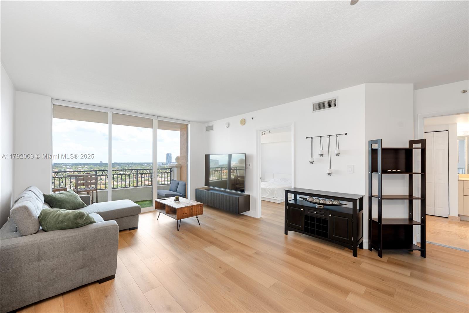 3232 Coral Way # 1507