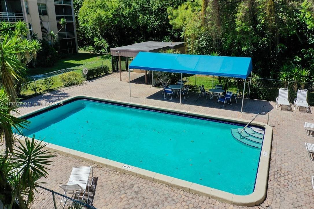 9470 Live Oak Pl # 304