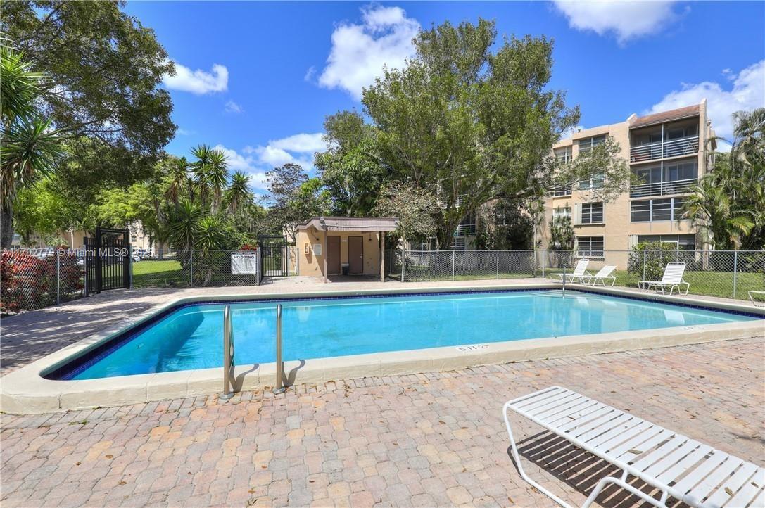 9470 Live Oak Pl # 304