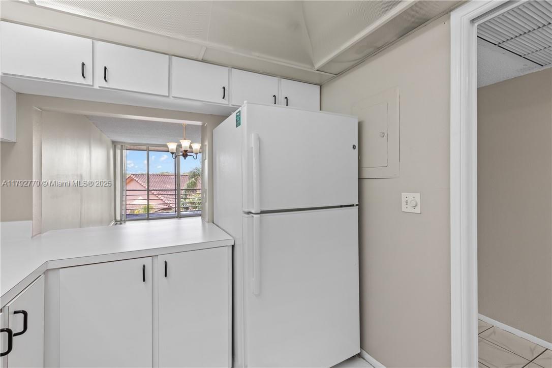 9470 Live Oak Pl # 304