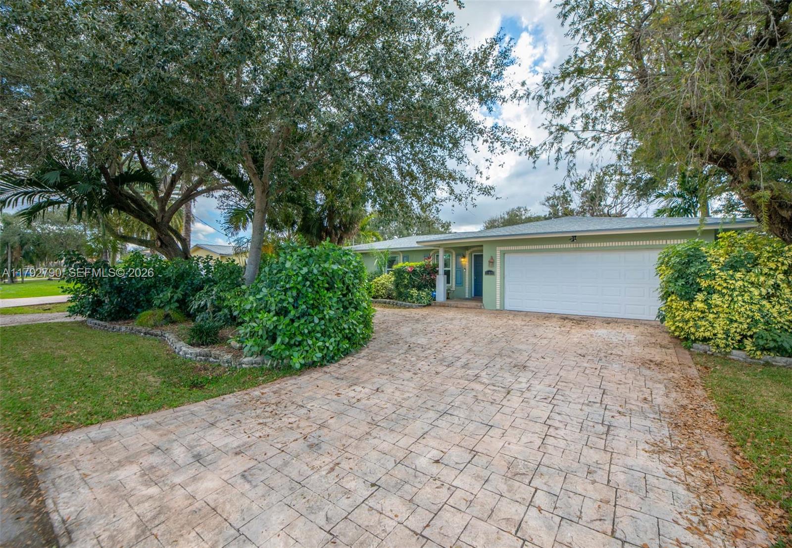11560 NW 26th St