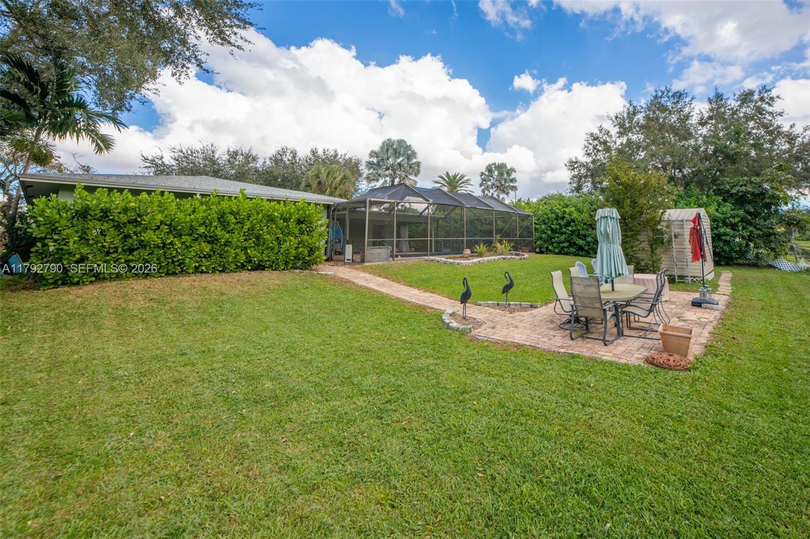 11560 NW 26th St