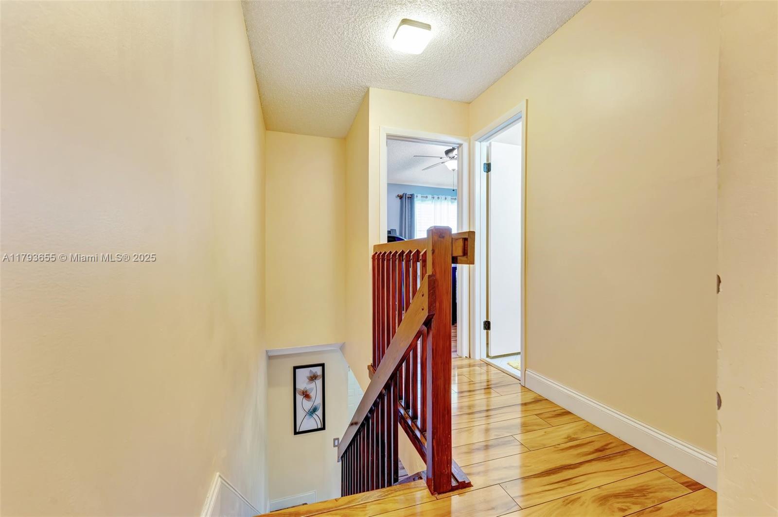 9829 Riverside Dr # 6 Unit: 42-6