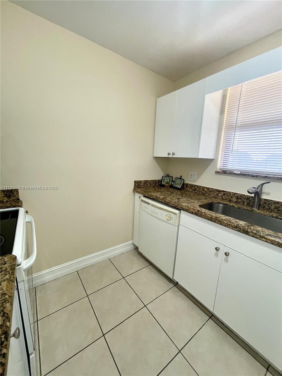 11453 NW 39th Ct # 2 Unit: 310-2