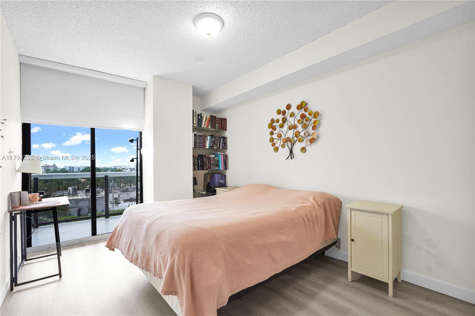 9455 Collins Ave # 603