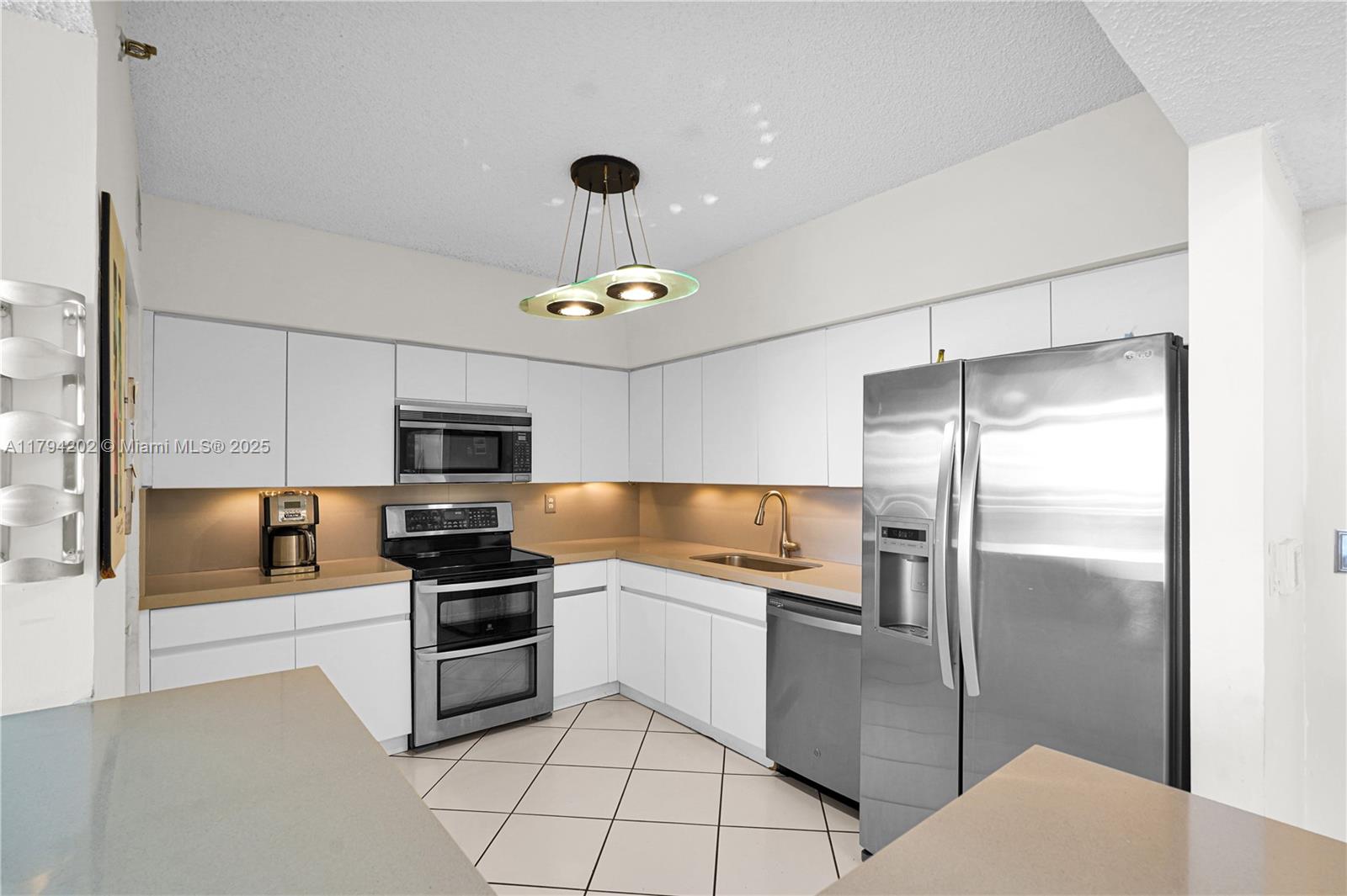 9455 Collins Ave # 603