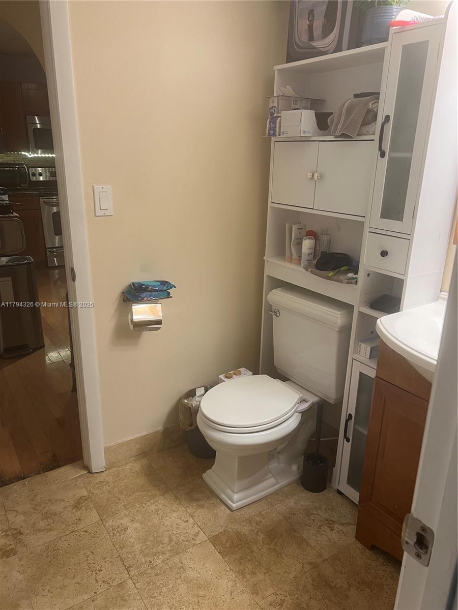 10101 W Sunrise Blvd # 103