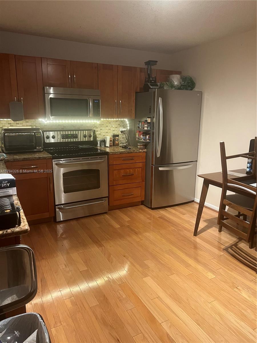 10101 W Sunrise Blvd # 103