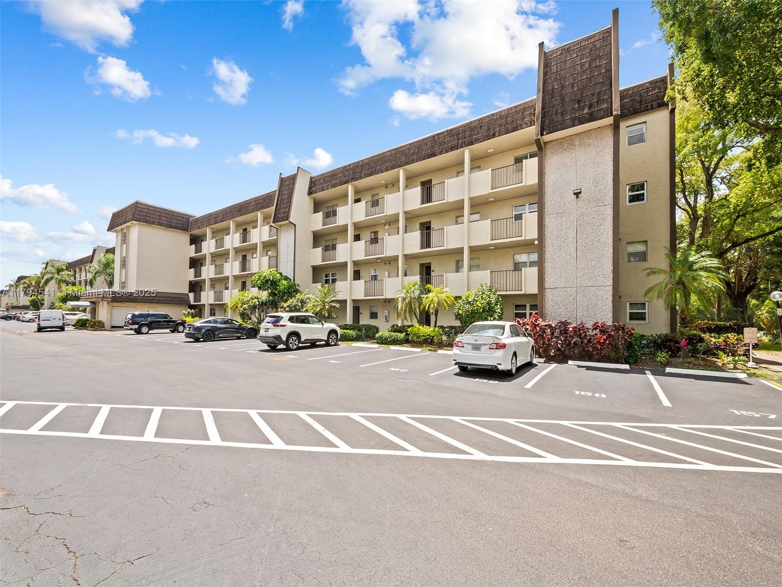 6200 NW 44th St # 108