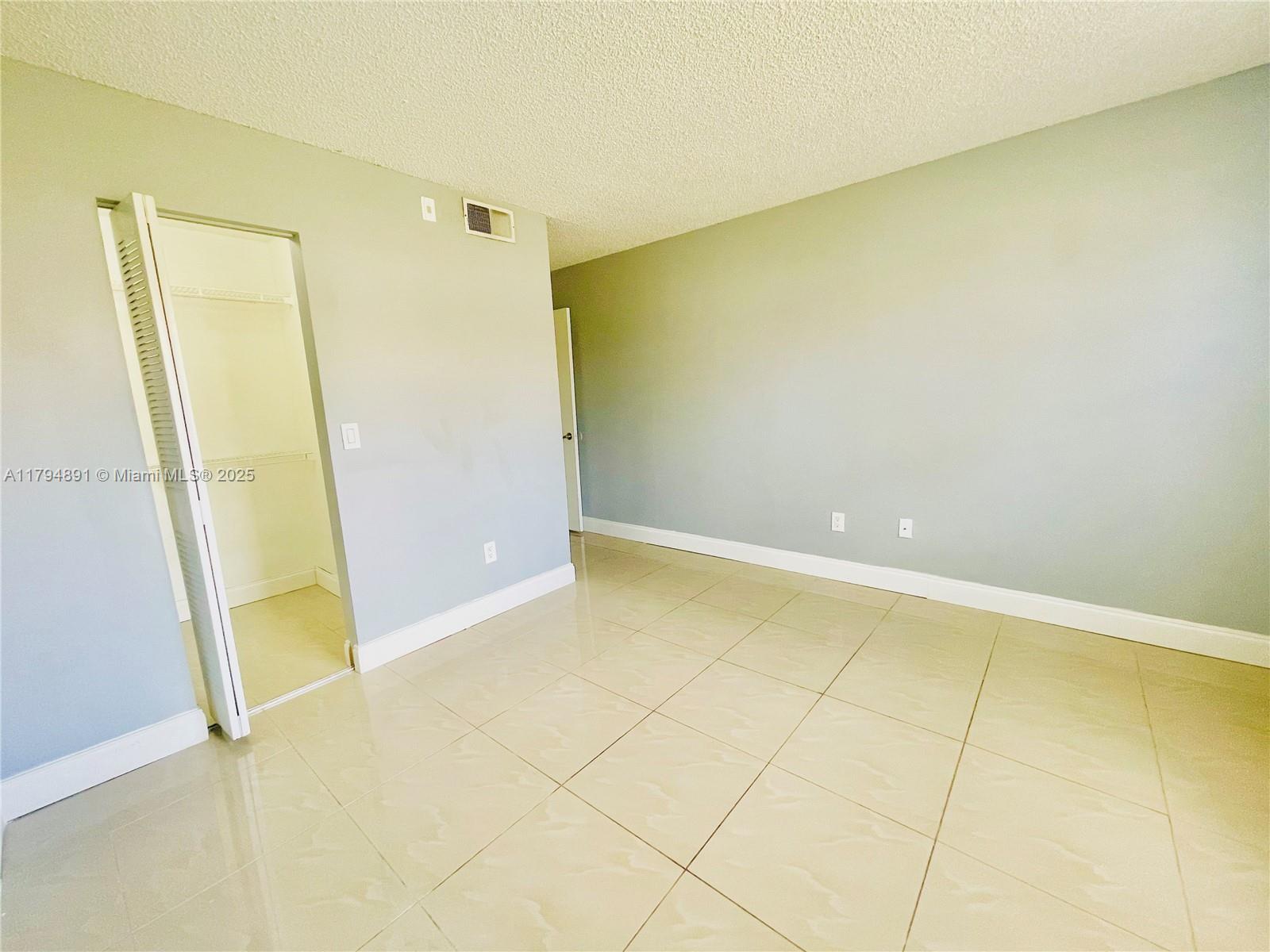 1231 SW 46th Ave # 507