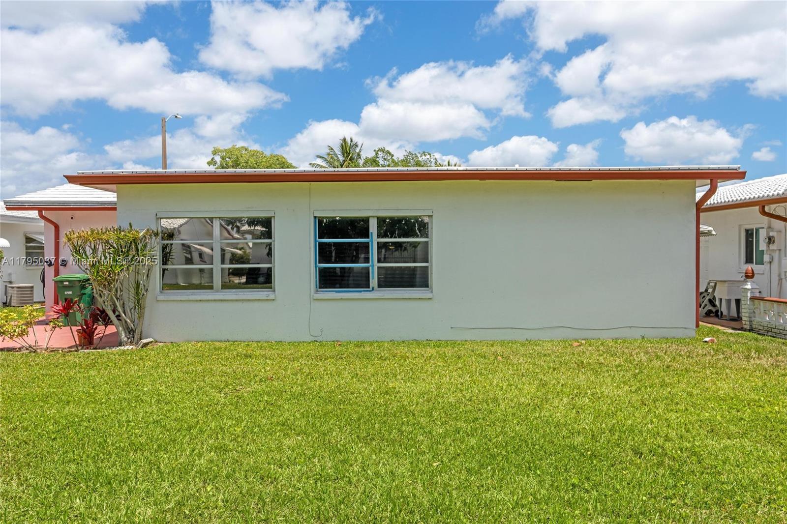5803 NW 84th Ave