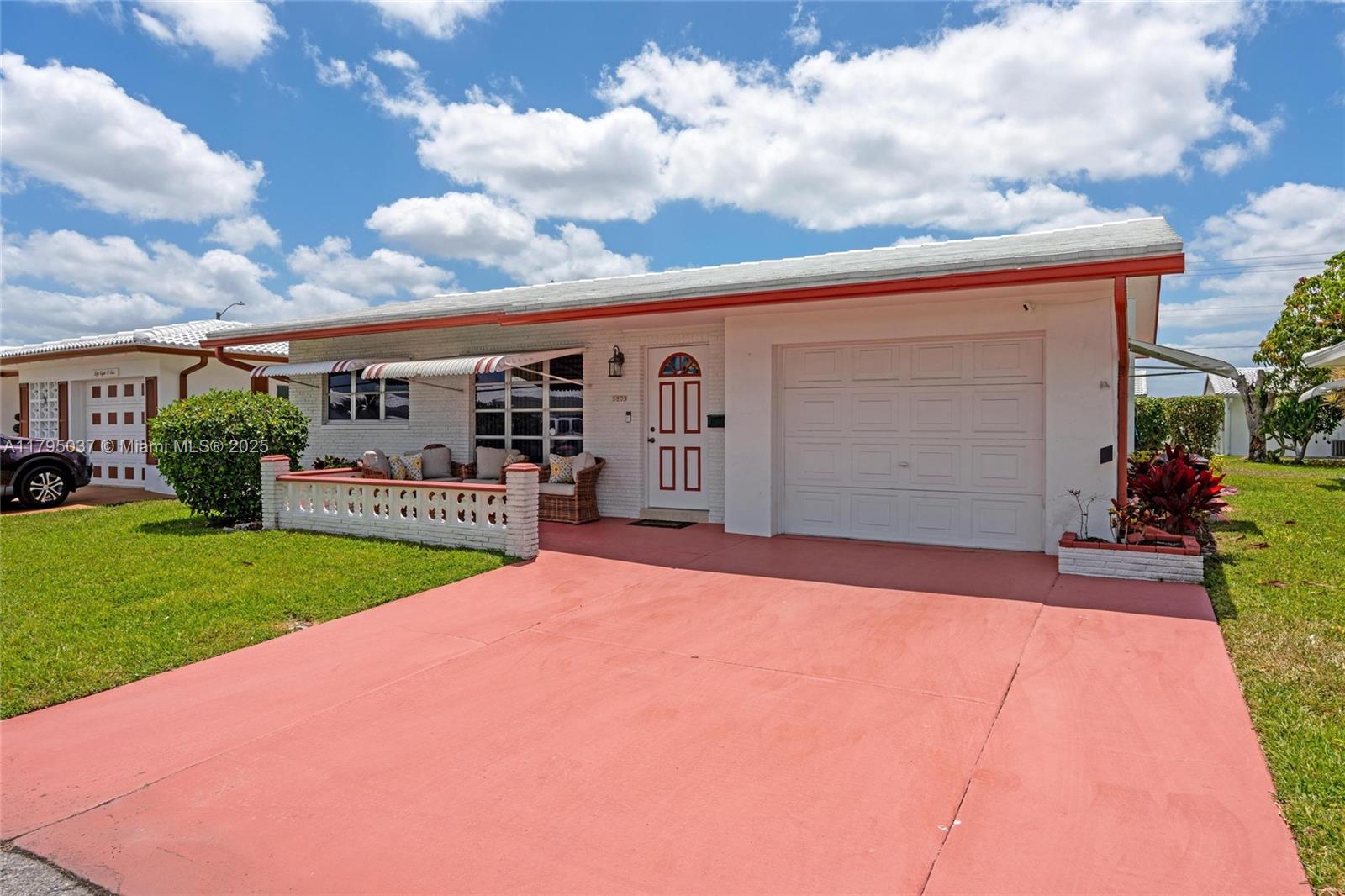 5803 NW 84th Ave