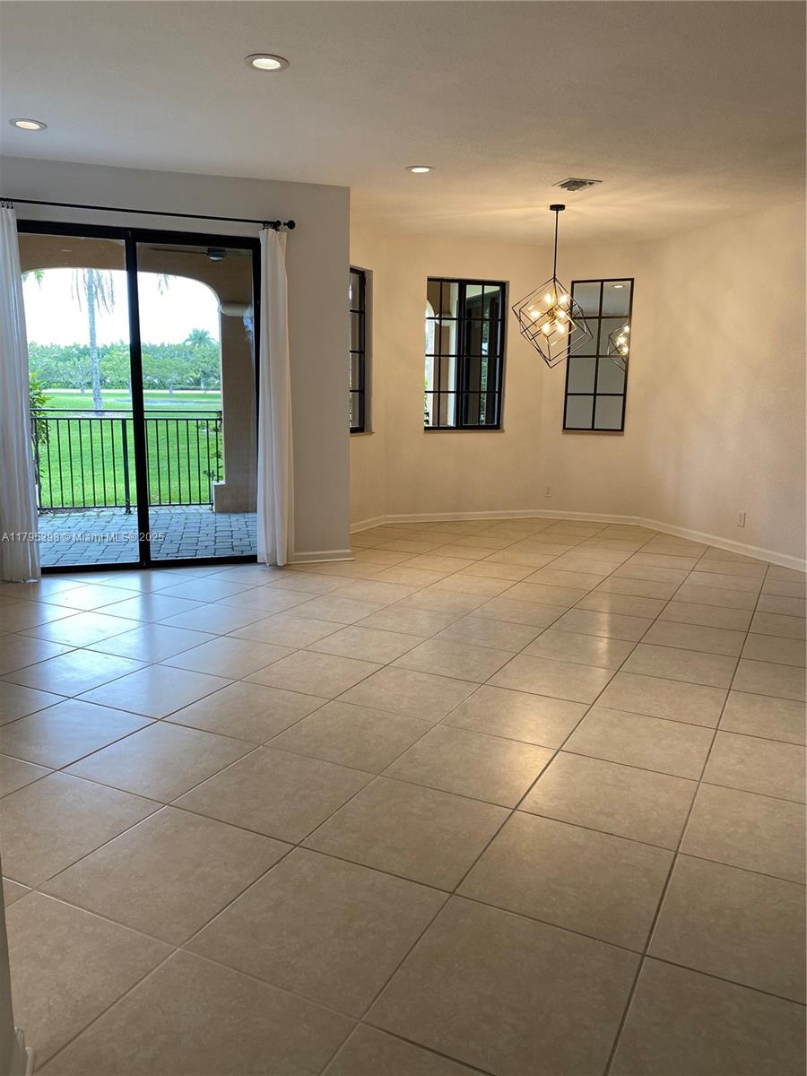 2697 Center Ct Dr # 13 Unit: 1-13