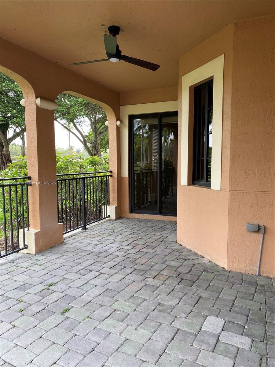 2697 Center Ct Dr # 13 Unit: 1-13