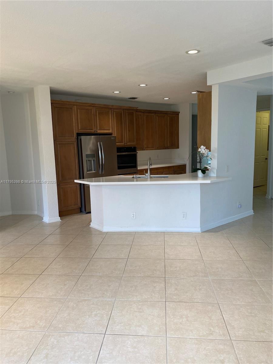 2697 Center Ct Dr # 13 Unit: 1-13