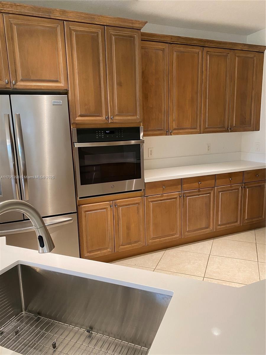 2697 Center Ct Dr # 13 Unit: 1-13
