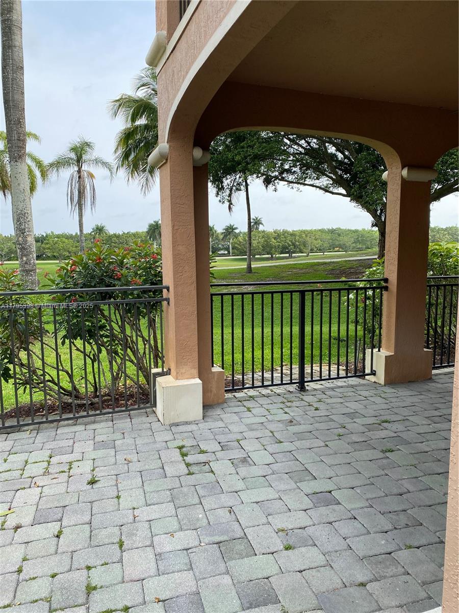 2697 Center Ct Dr # 13 Unit: 1-13