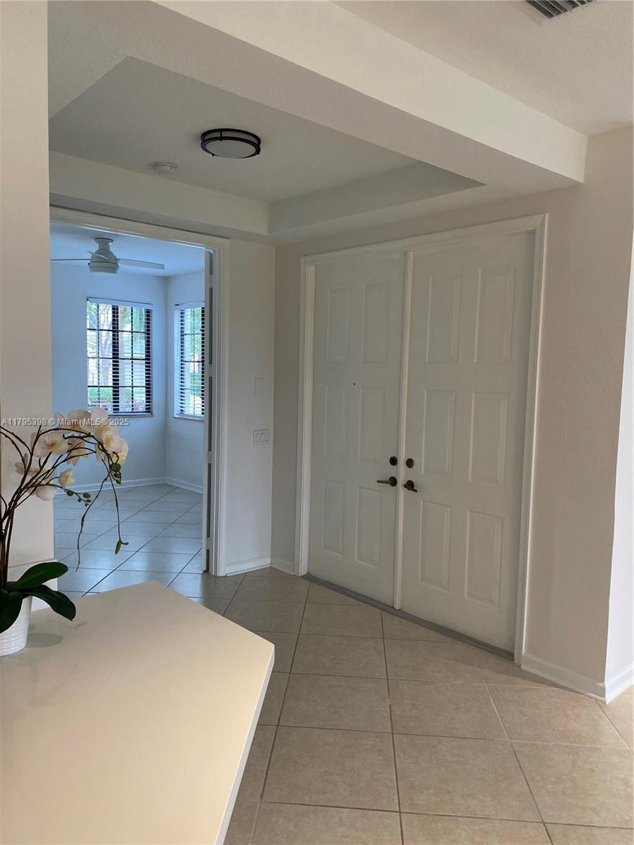 2697 Center Ct Dr # 13 Unit: 1-13