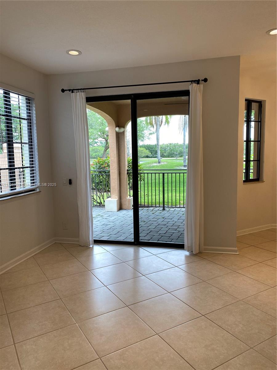 2697 Center Ct Dr # 13 Unit: 1-13