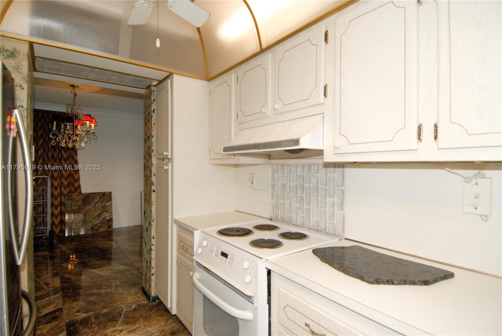 2701 N Ocean Blvd # 15E