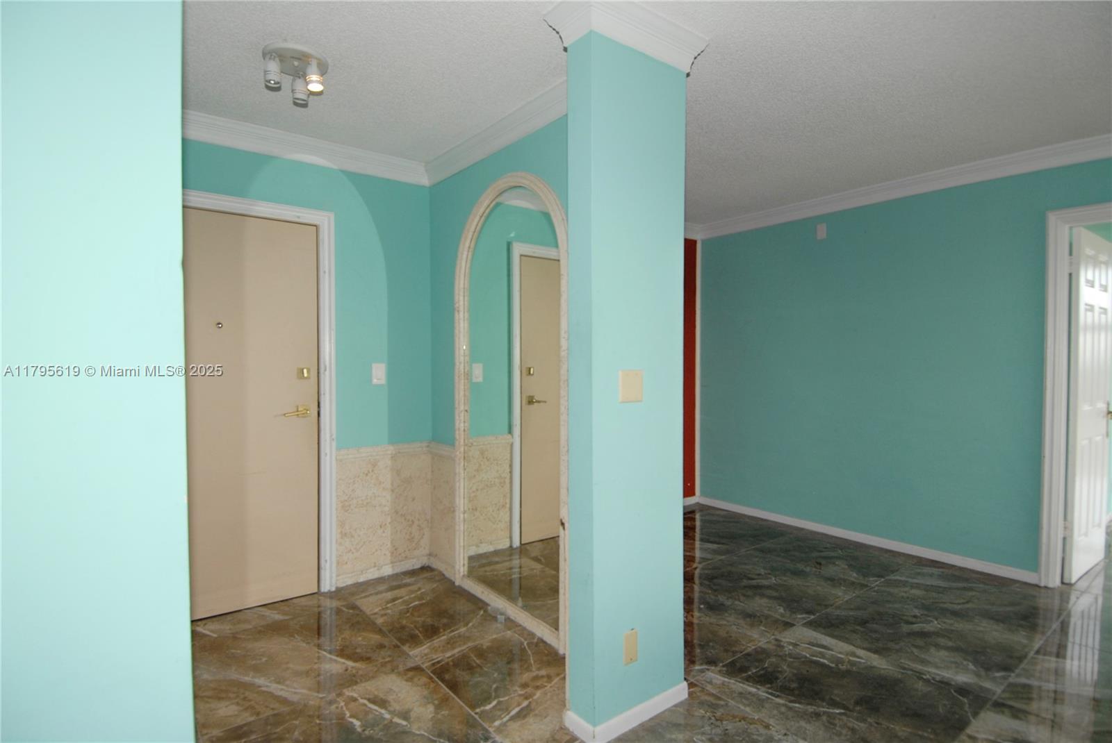 2701 N Ocean Blvd # 15E