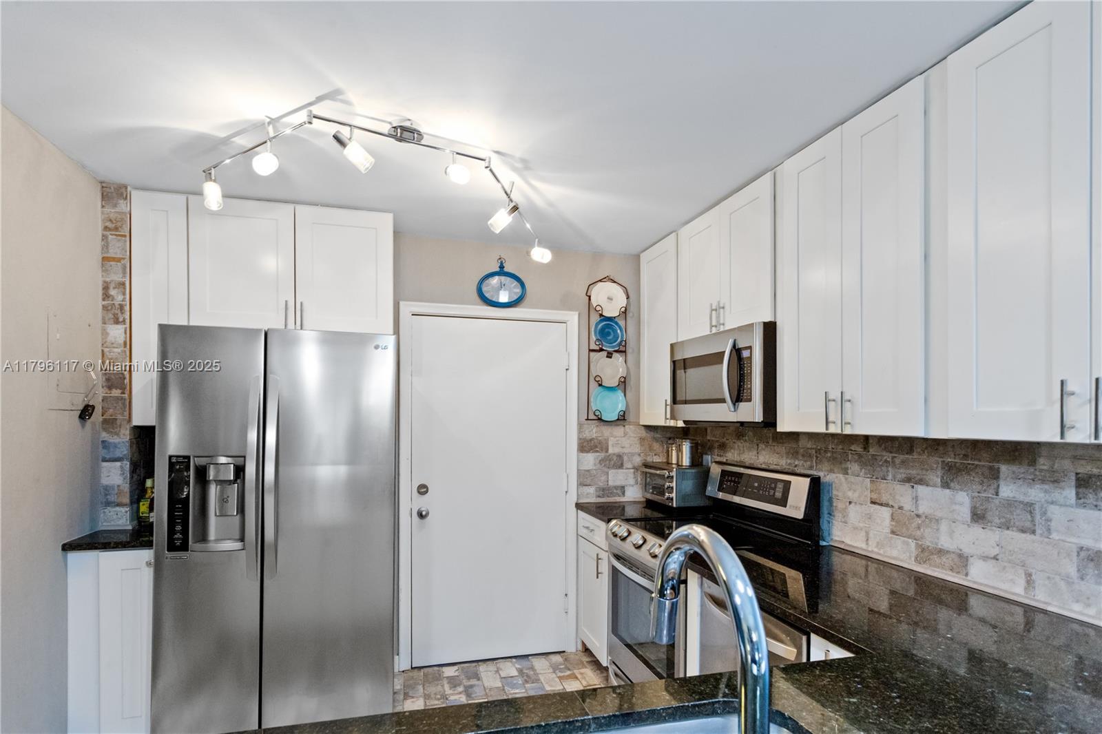 2271 NW 47th Ter # 200