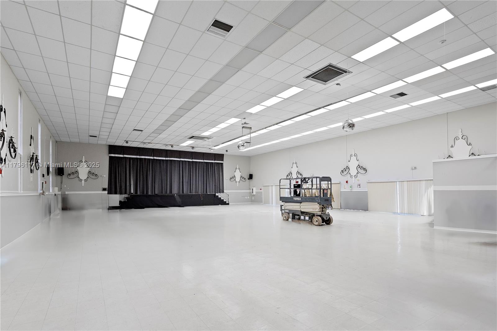 2271 NW 47th Ter # 200