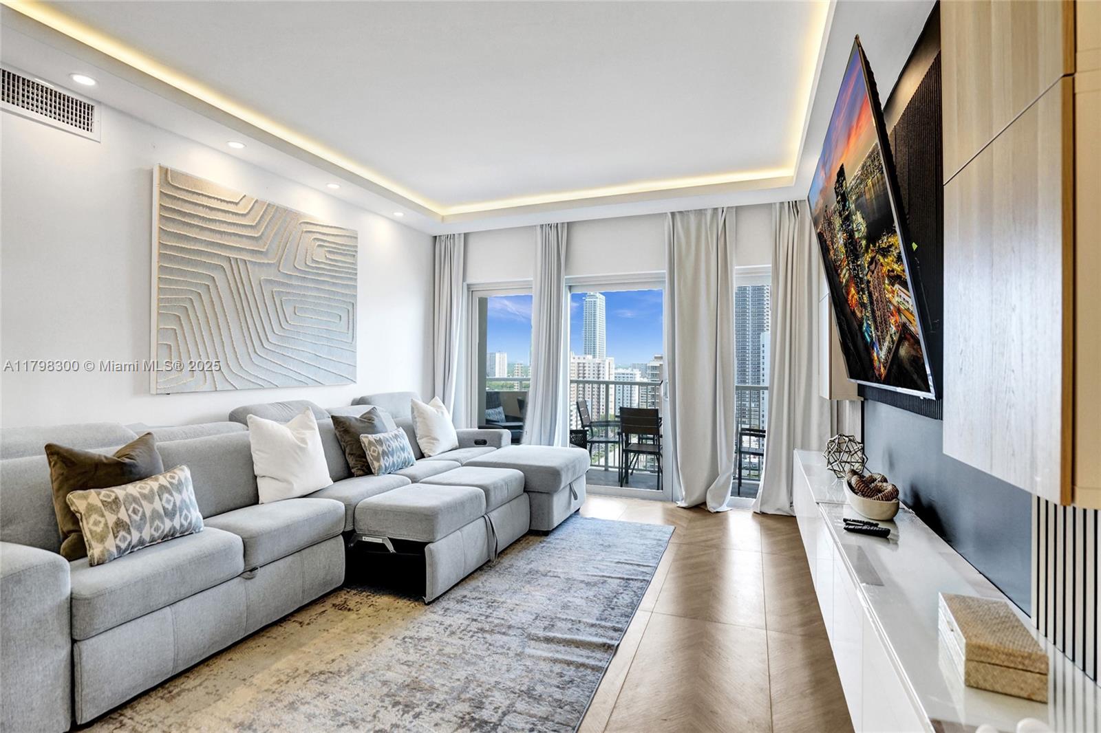 1980 S Ocean Dr # 19H