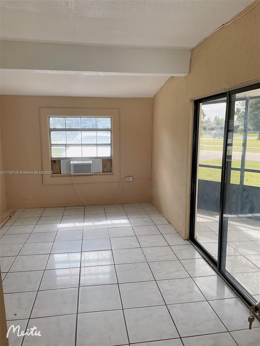 600 NW 38th Ave