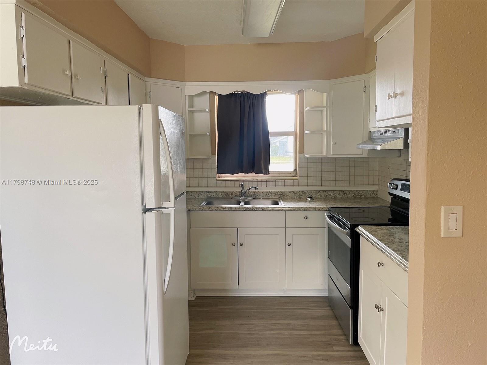 600 NW 38th Ave