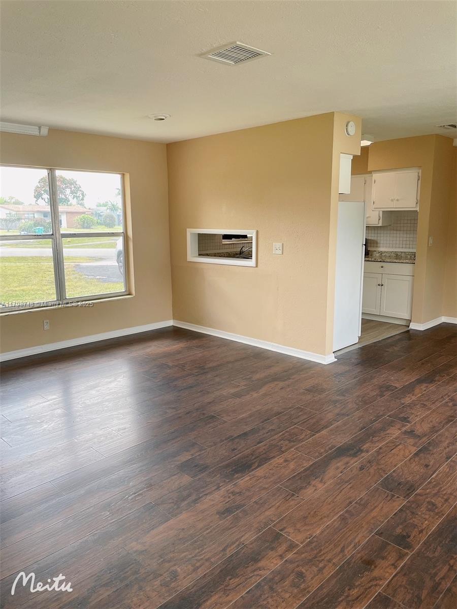 600 NW 38th Ave