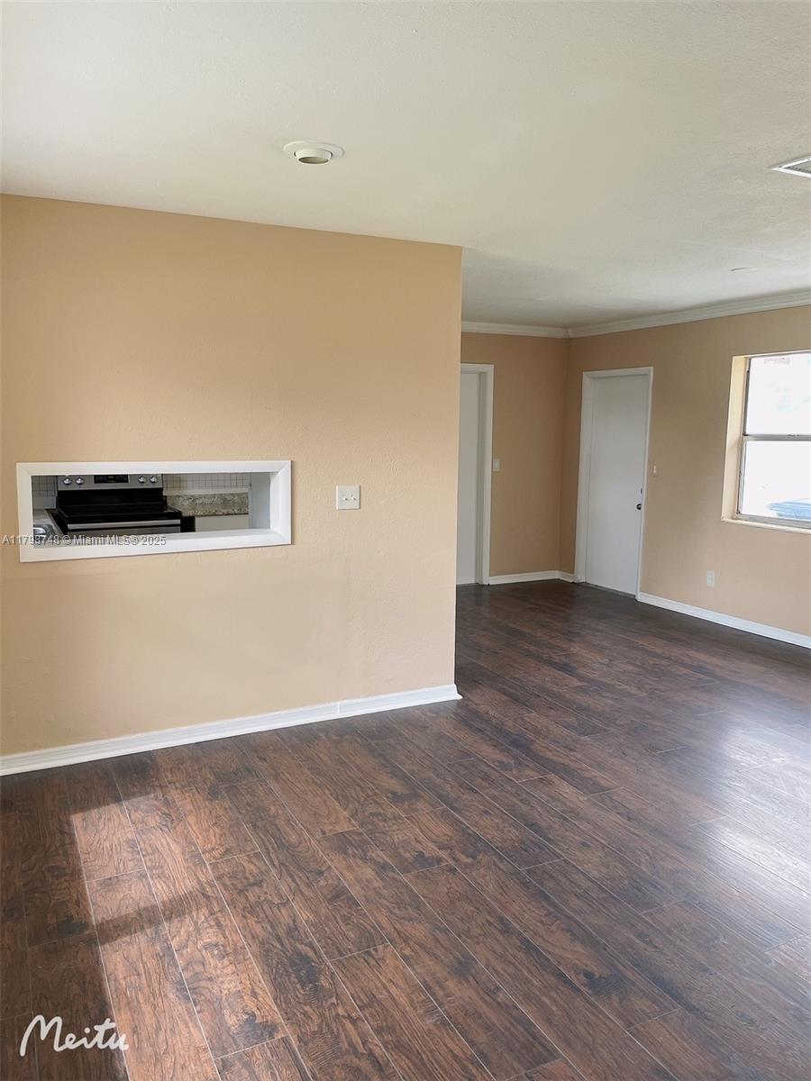 600 NW 38th Ave