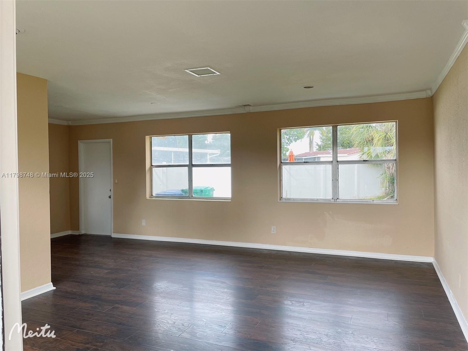 600 NW 38th Ave