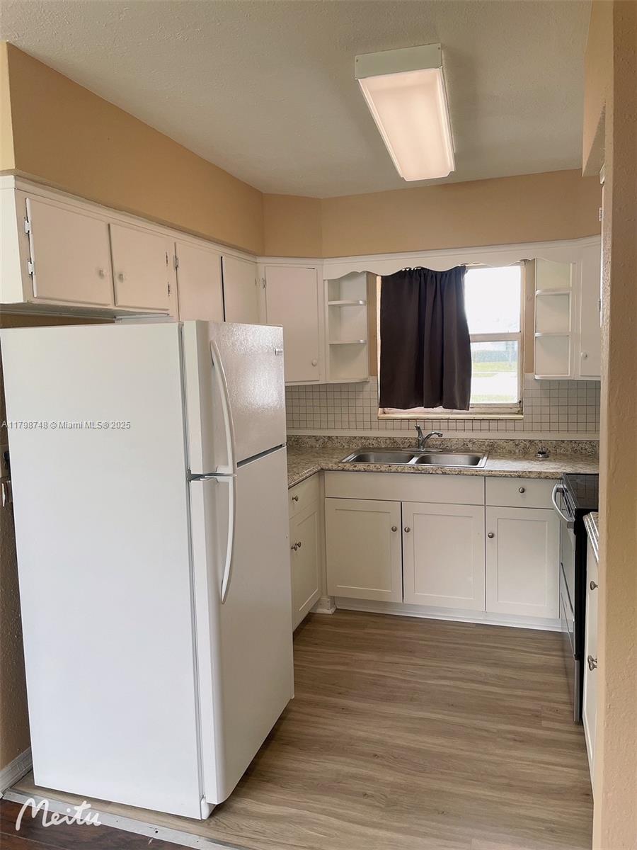600 NW 38th Ave