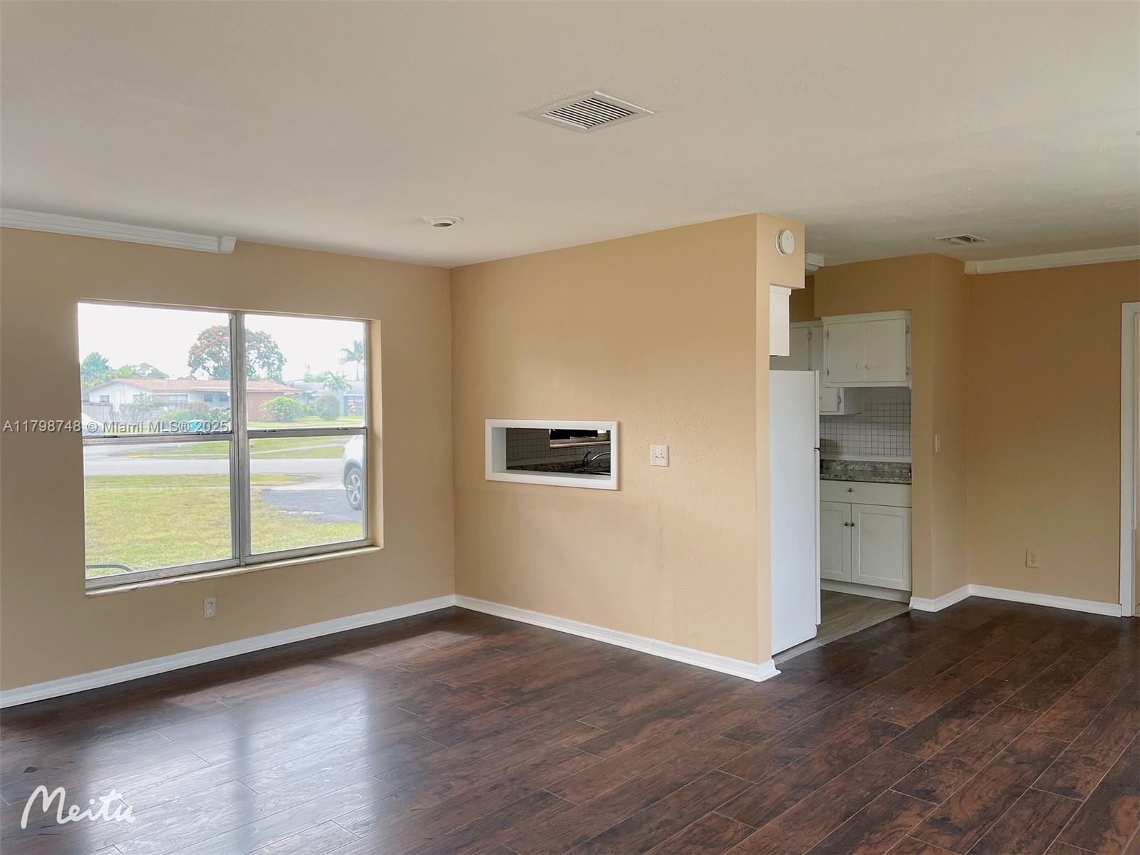 600 NW 38th Ave