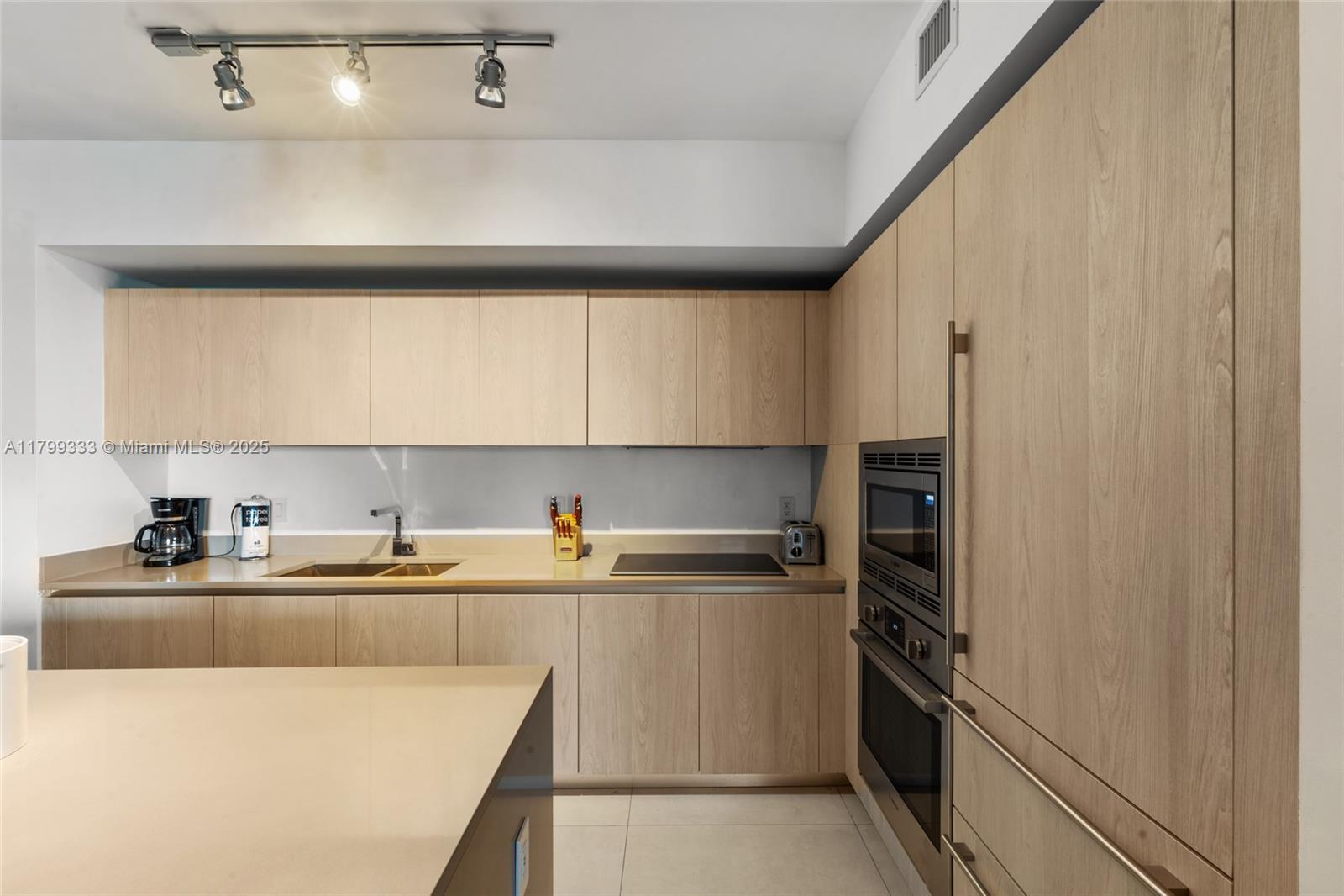 4111 S Ocean Dr # 2307