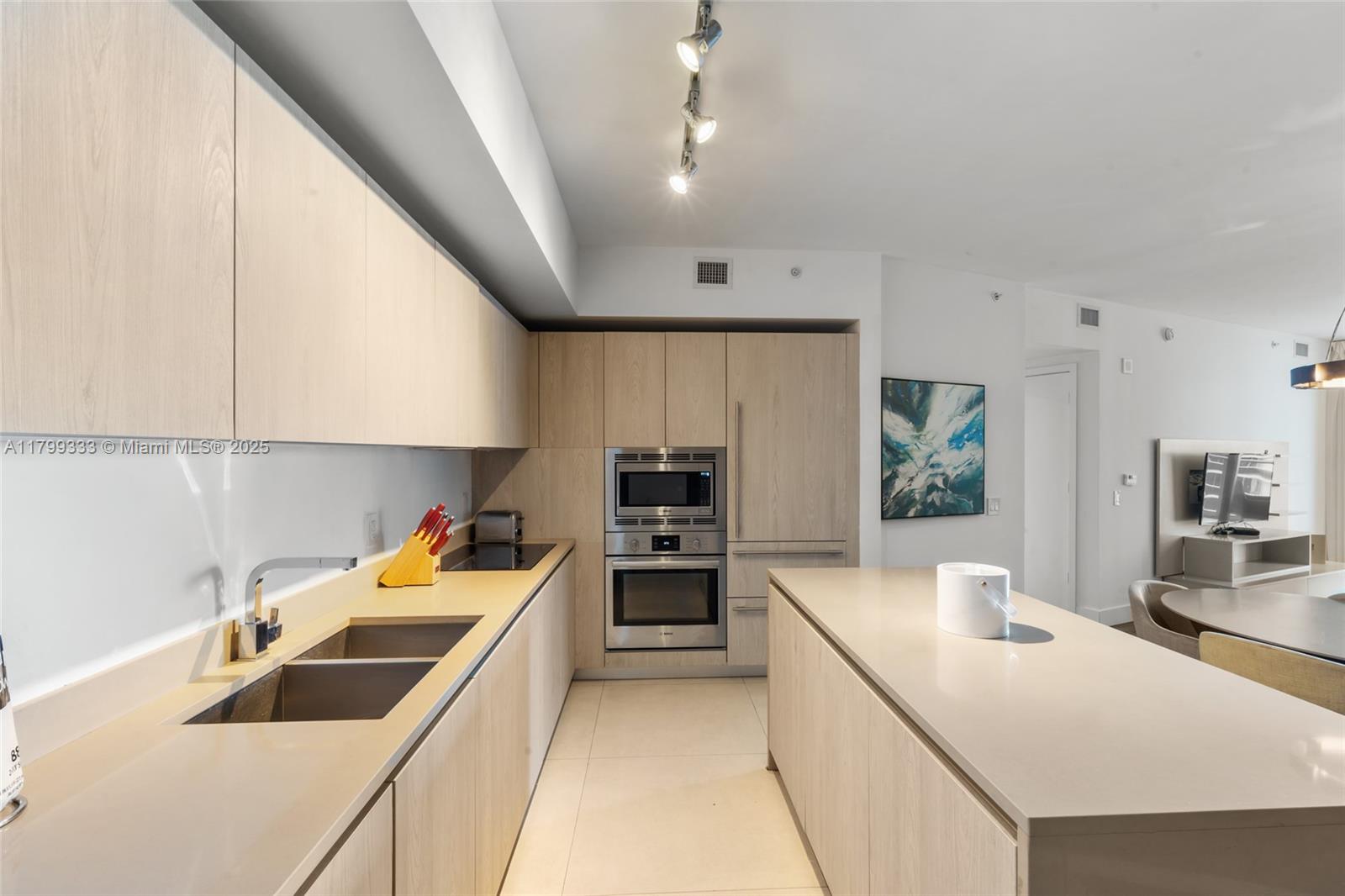 4111 S Ocean Dr # 2307