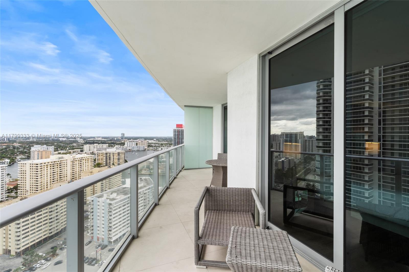4111 S Ocean Dr # 2307