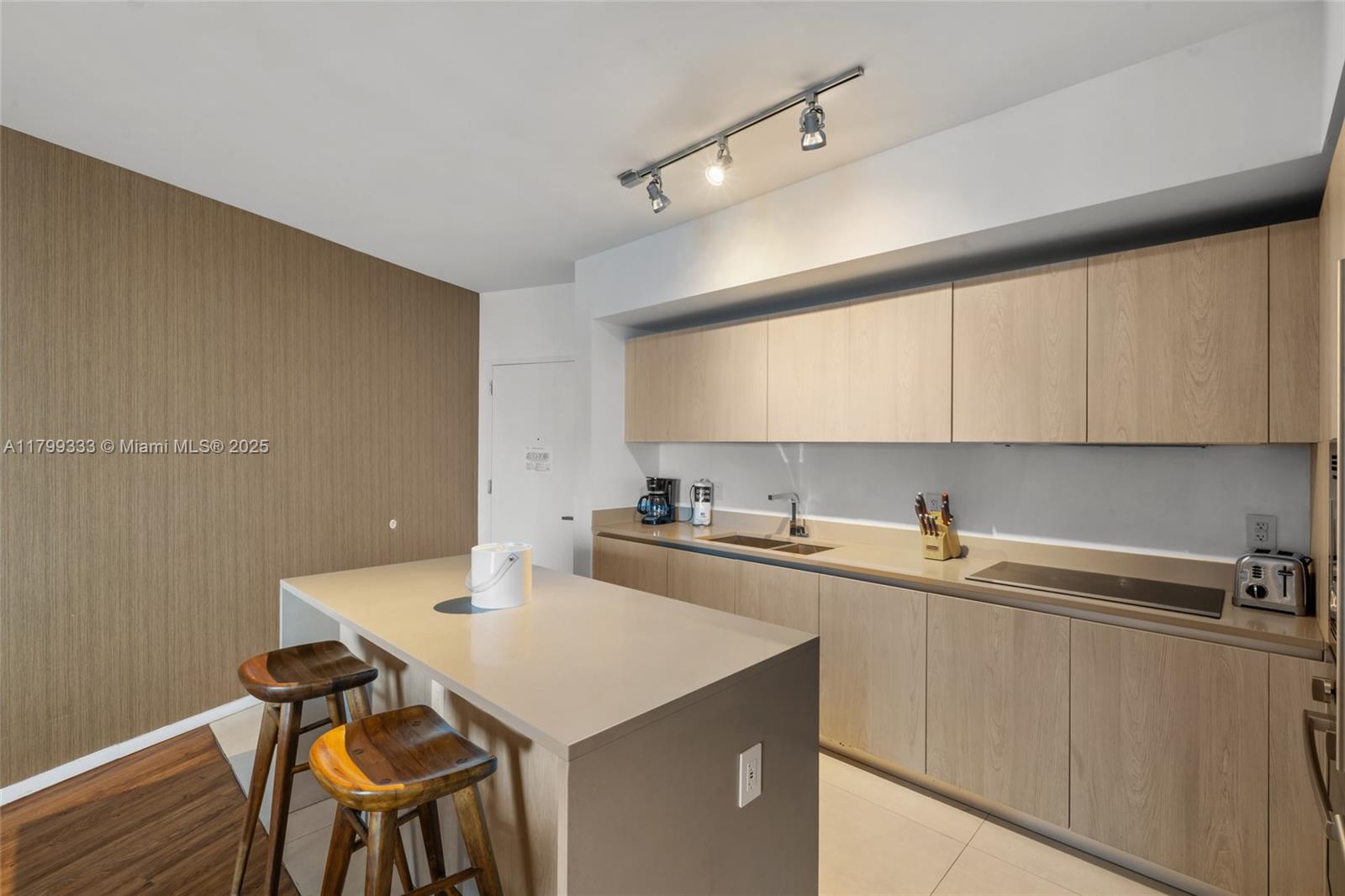 4111 S Ocean Dr # 2307