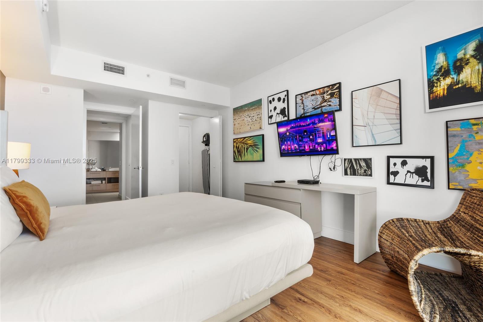 4111 S Ocean Dr # 2307