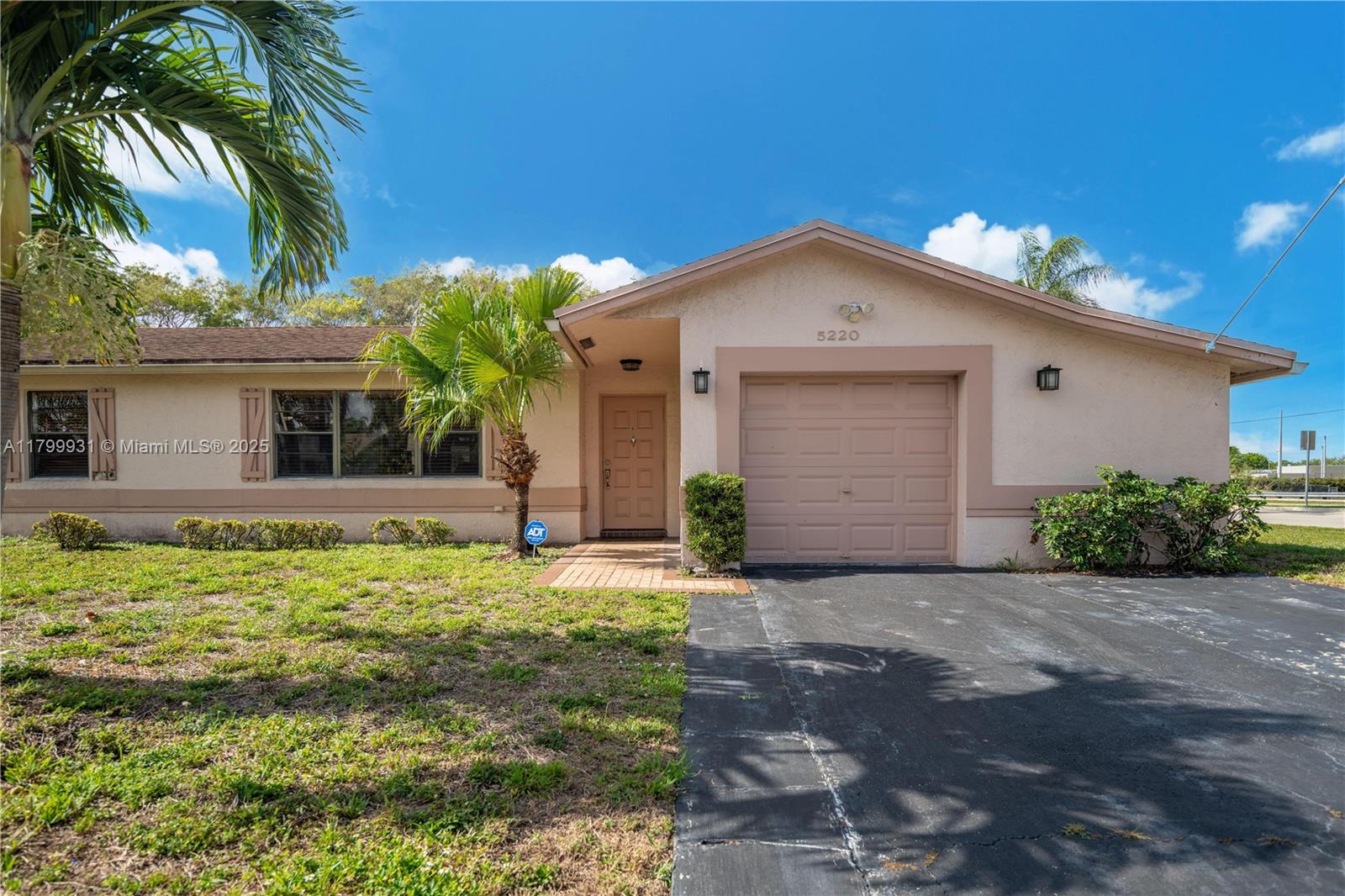 5220 NW 26th Ct