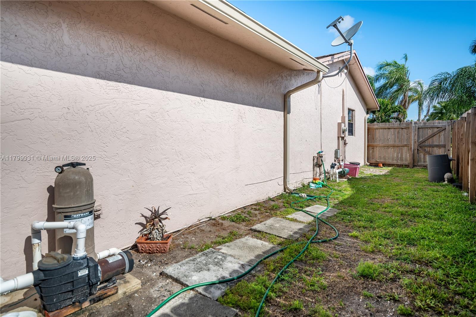 5220 NW 26th Ct