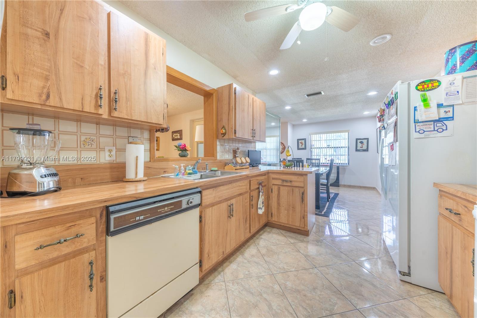 5220 NW 26th Ct