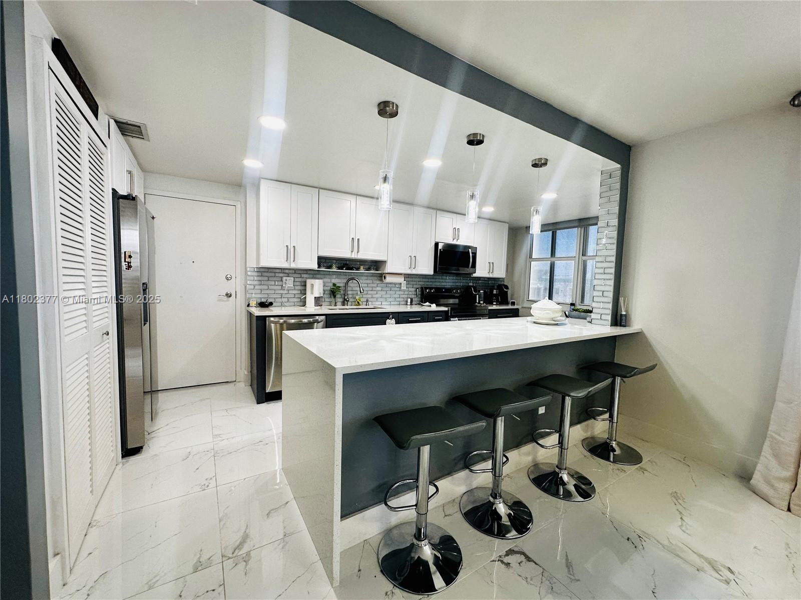 1501 S Ocean Dr # 306