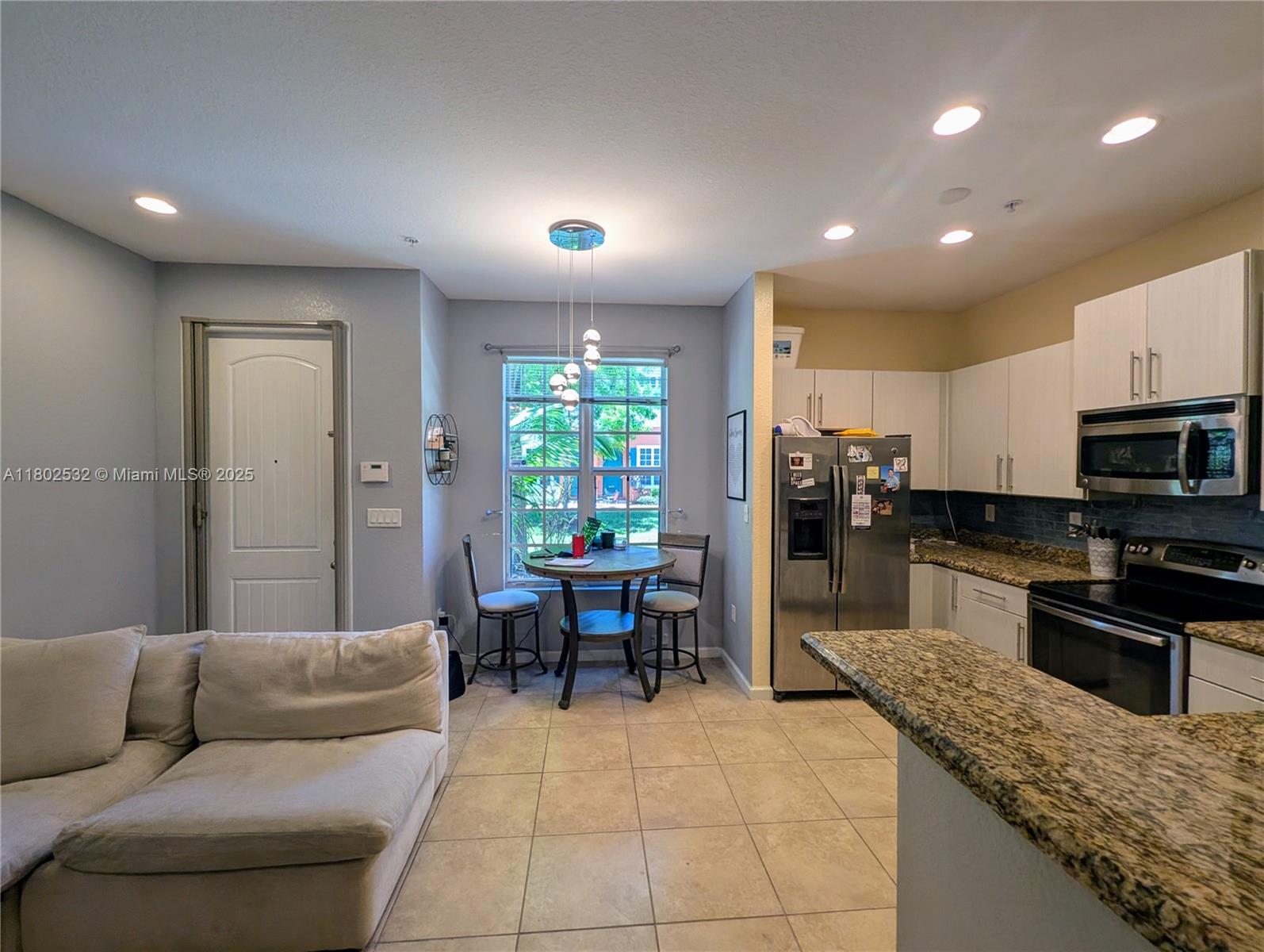 713 SW 2nd Ln # 713