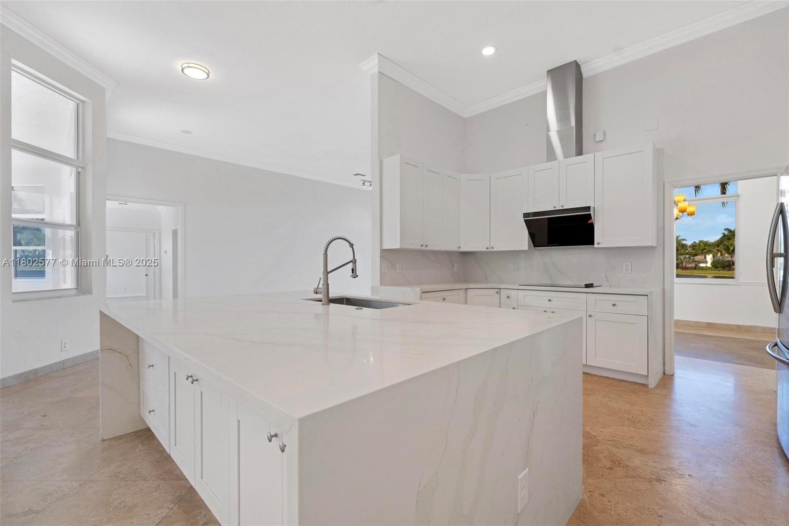 1666 Victoria Pointe Cir