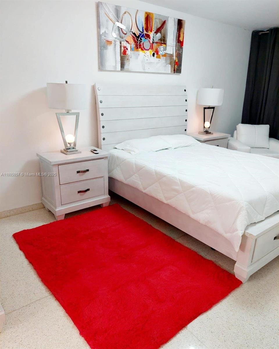 4429 Isla Verde # 1002