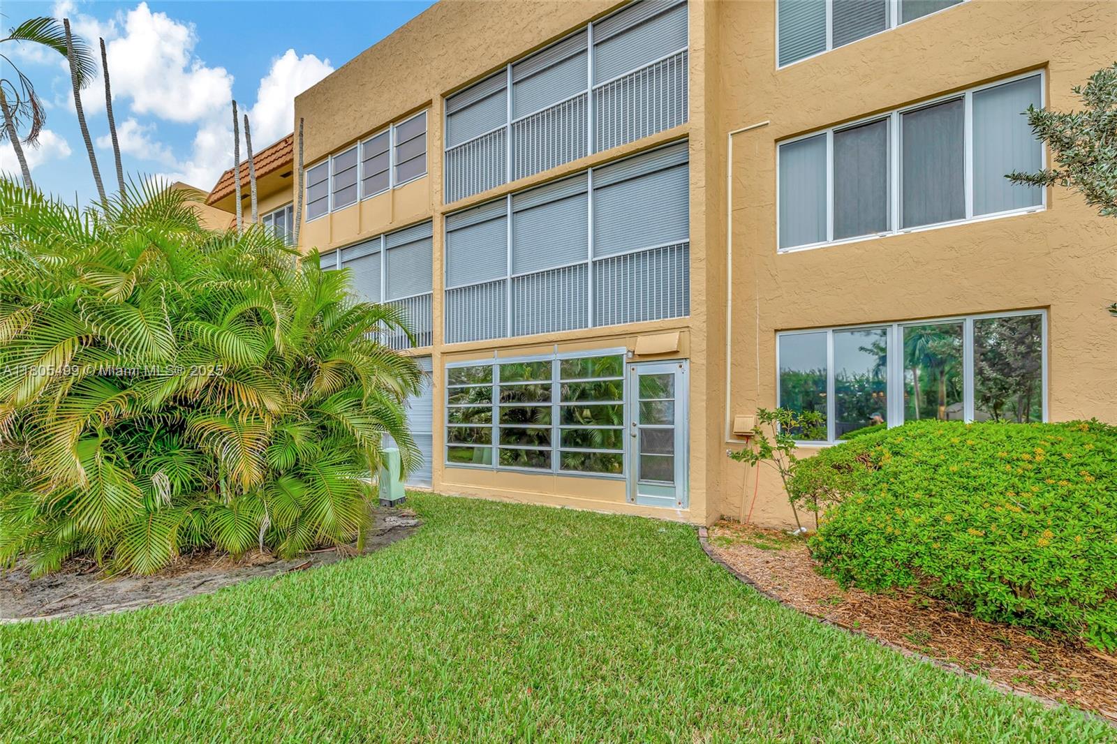 6770 Royal Palm Blvd # 206L