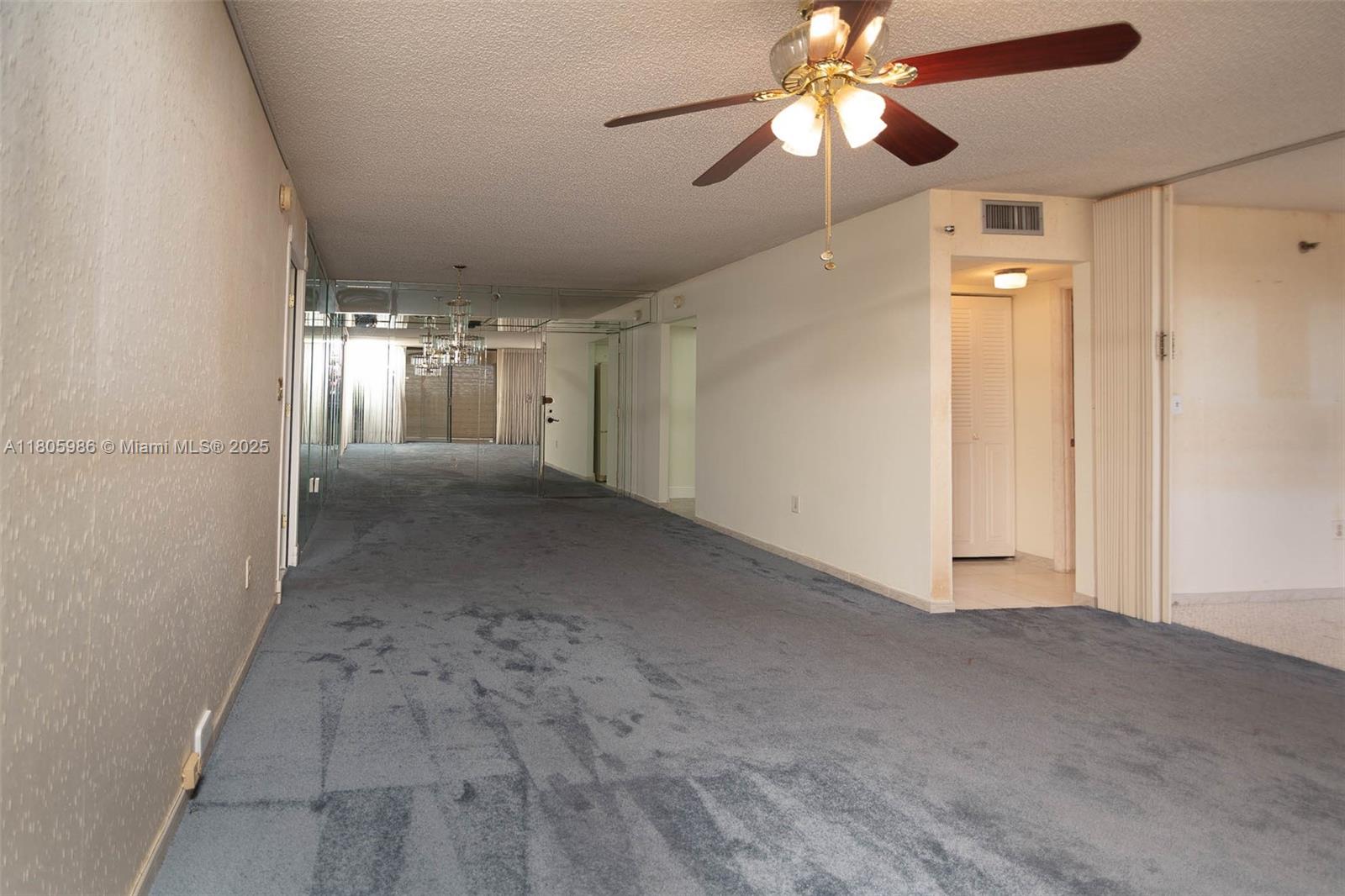 900 Saint Charles Pl # 616